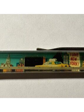 New York City The Big Apple Floaty Pen Yellow Taxi Cab Moves Souvenir Promo Vtg